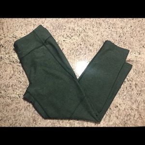 Outdoor Voices Warm Up Leggings in Hunter Size L